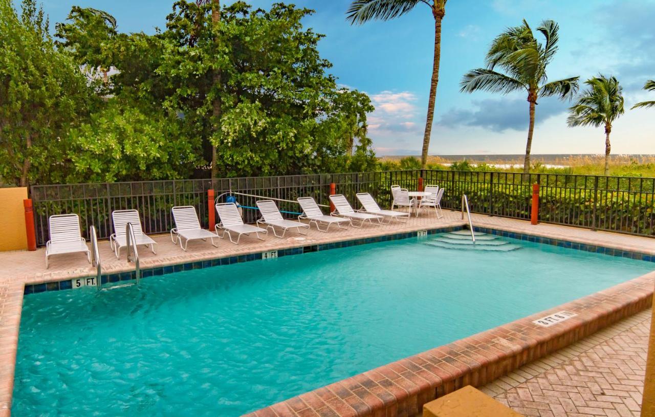 Estero Island Beach Villas 204 Fort Myers Beach Eksteriør billede